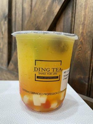 Kumquat lemon iced tea with rainbow jelly.  Less sugar, less ice.