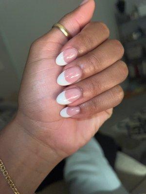 dip with tips. Almond shape, French tip