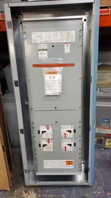 Complete/finished 600 amp combiner panel