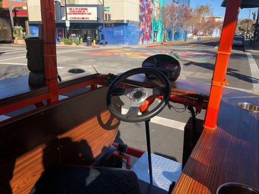 Driver's seat with scenic SJ murals