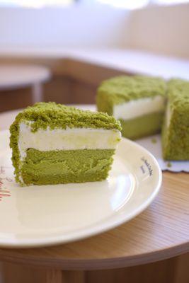 Matcha yuzu cheesecake