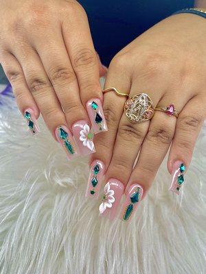 Eva Nails