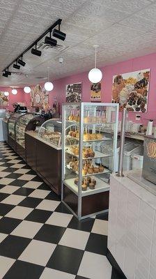 Decorated like a ice cream and fudge shop should be!