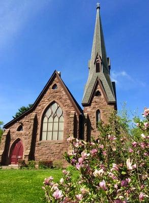 Trinity Episcopal Church in Tariffville, CT. Serving Simsbury, Granby, East Granby, Tariffville, and beyond! #TCTville