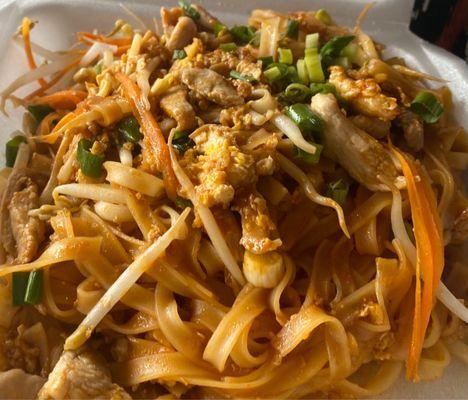 Chicken pad Thai (friend's)