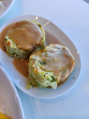 medallions with gravy