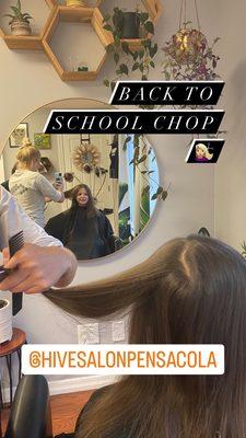 Kelly doing my daughters back to school cut !