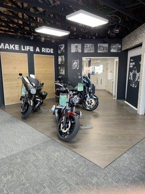 New "MAKE LIFE A RIDE"  BMW heritage area