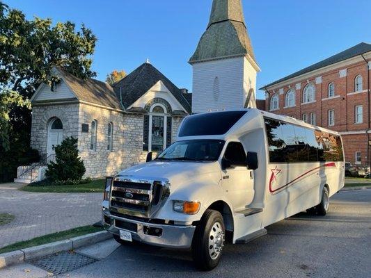 27 Passenger Luxury Coach, perfect for wedding, wine tours, concerts, sporting events and overall FUN!