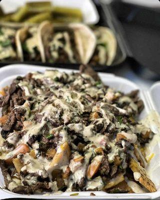 Beef shawarma nachos