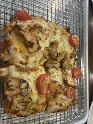 Detroit style chicken pizza