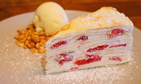 Strawberry Crepe Cake 草莓千层