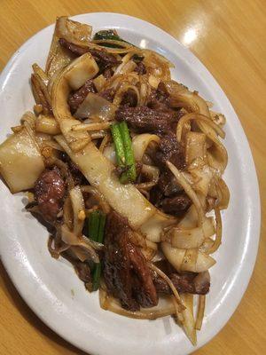 Beef chow fun