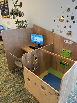 Little play area for kids while working on the computer