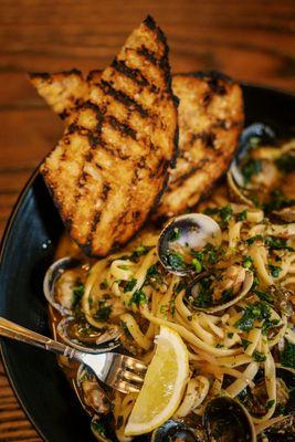 Lewes Oyster House Clams & Linguini