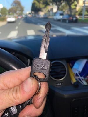 Ford key works perfect. Thank you Adam and David