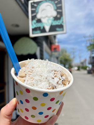 Double Scoop w coconut flake topping