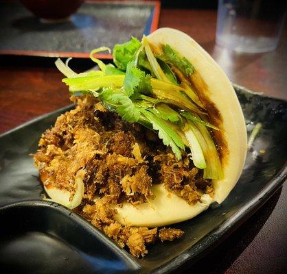 Pork bao bun