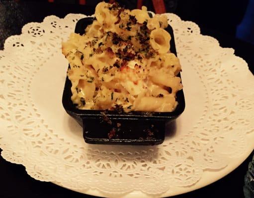 Lobster mac and cheese