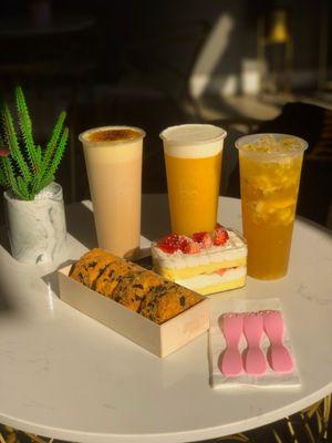 Creme Brulee Milk Tea, Cheese Creama Mango, Jasmine Pineapple Lemon Tea, Mochi Floss Bread, Strawberry Box Cake