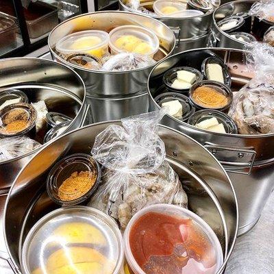 Best Pot To Go signature seafood boil