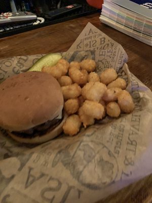 Burger with tator tots