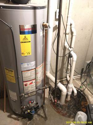 Water heater leak, or sump pump fail causing water damage? Our team can be on site quickly to start drying your home or business.