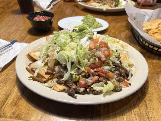 Steak nachos