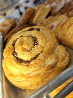 Raisins twist Donut roll