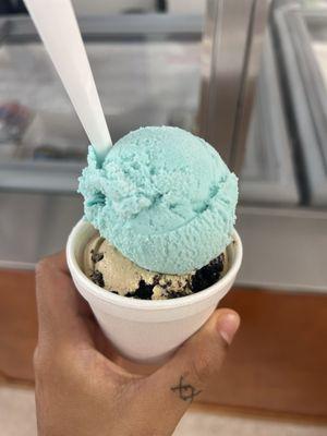 Cotton Candy and Coffee Oreo