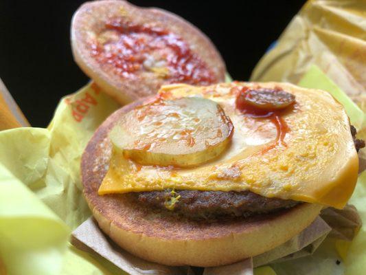 Basic Cheeseburger