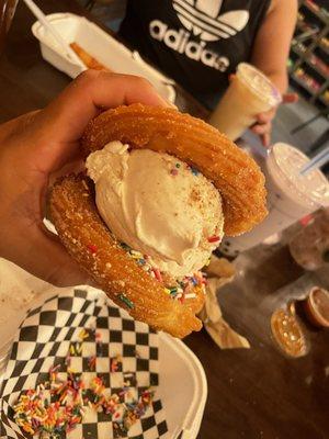 Churro Sandwich w Horchata Ice Cream