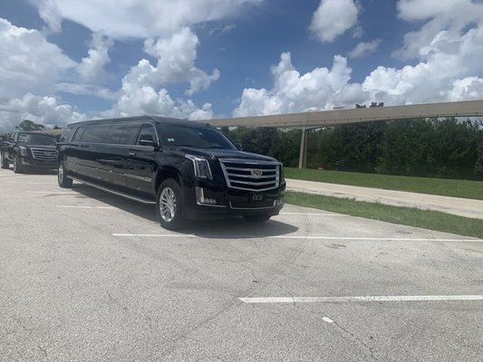 Escalade Stretch limousine in Disney World