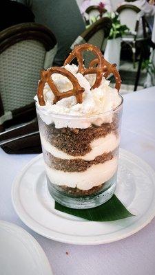 Pretzel parfait