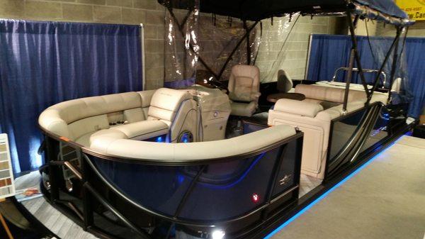 South Bay Pontoon Boat Saltwater Edition Fishing Model