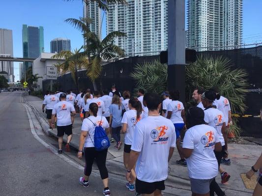 Team City of Miami 2016 - Walking to Bayfront Park