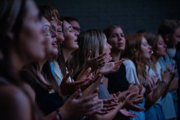 Worship in the crowd