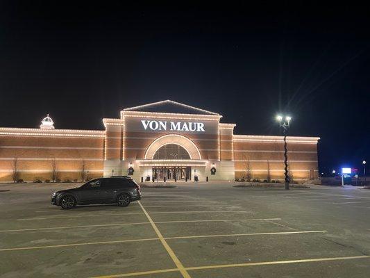 Von Maur