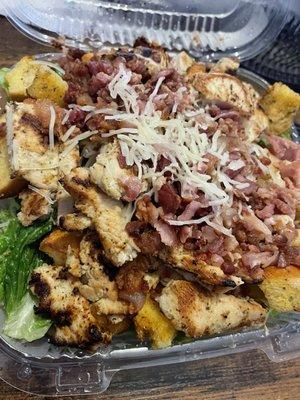 Chicken Caesar salad with bacon