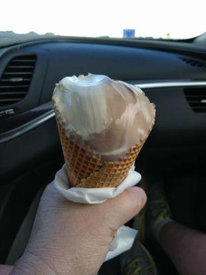 Sloppy yogurt cone