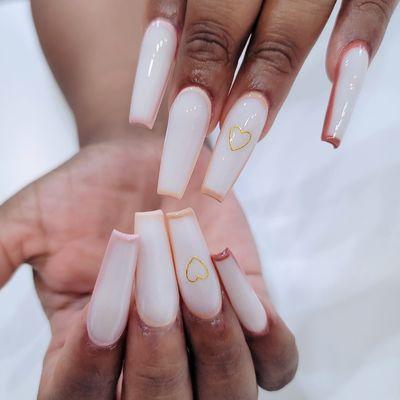 X Long Acrylic Full set w hearts Book directly at ig @thefamousbeauty.ca or text only 916 837 5901