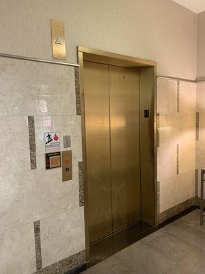 Dillards elevator first floor international plaza tampa fl 1:43 pm June 20 2024