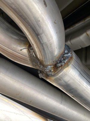 Y-pipe with a horrible weld job