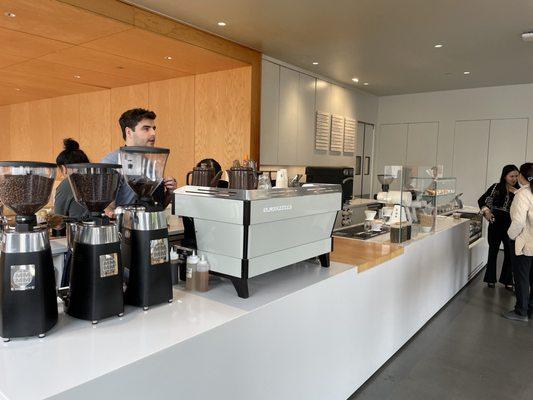 Nothing but the best set up for coffee lovers from espresso to put overs.