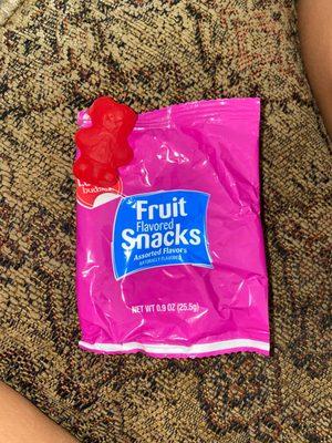 Fruit flavors snack