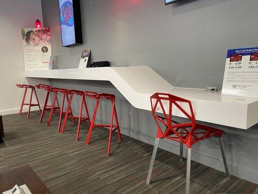 Sitting area with metal chairs