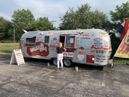 The best BBQ in South Haven area. Been stopping here for several years.