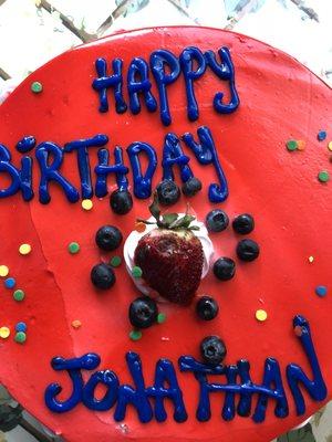 This is pathetic!! This is the Fruit on a Cake they sold my Brother in law.. Different from the one on display may I add..