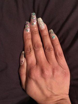 Powder color with glitter accent nail.