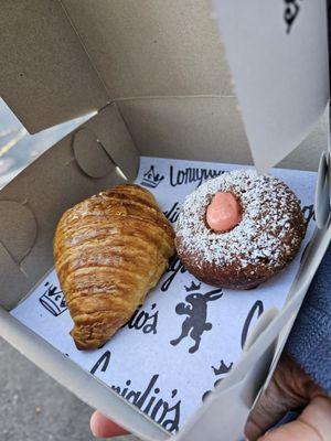 Croissant and strawberry bombolone